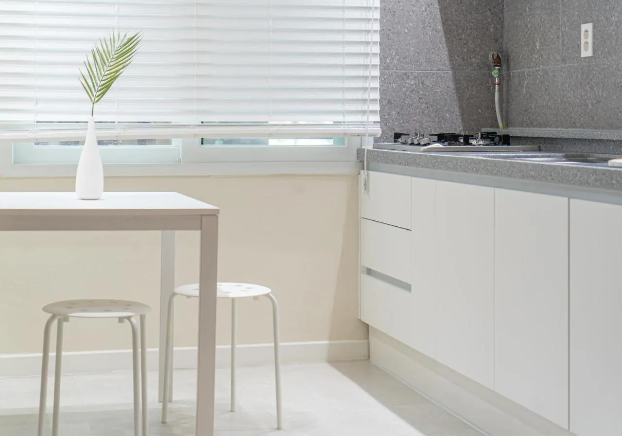 Osondoson Stay-5Min To Hapjeong Station, Family Favorites, 3Bed Room, Large Living Room Seoul